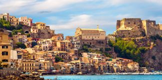 Край бреговете на Калабрия Калабрия-Италия